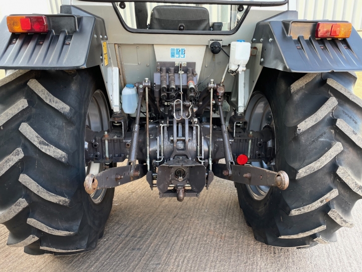 Massey Ferguson 372