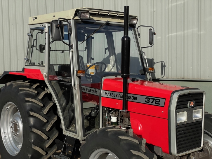 Massey Ferguson 372