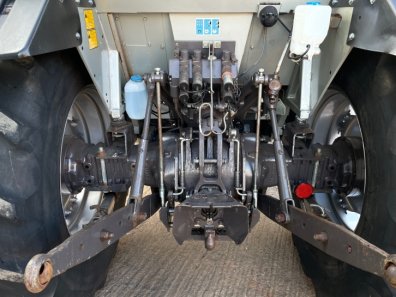 Massey Ferguson 372