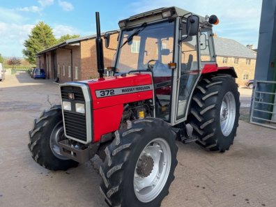Massey Ferguson 372