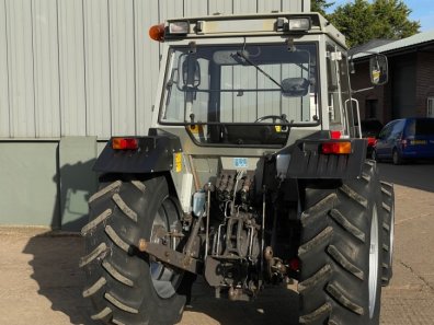 Massey Ferguson 372
