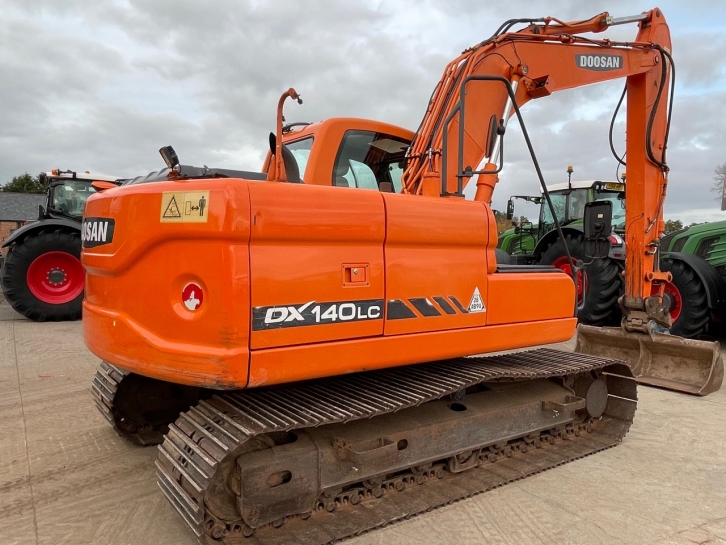 Doosan DX140 LC