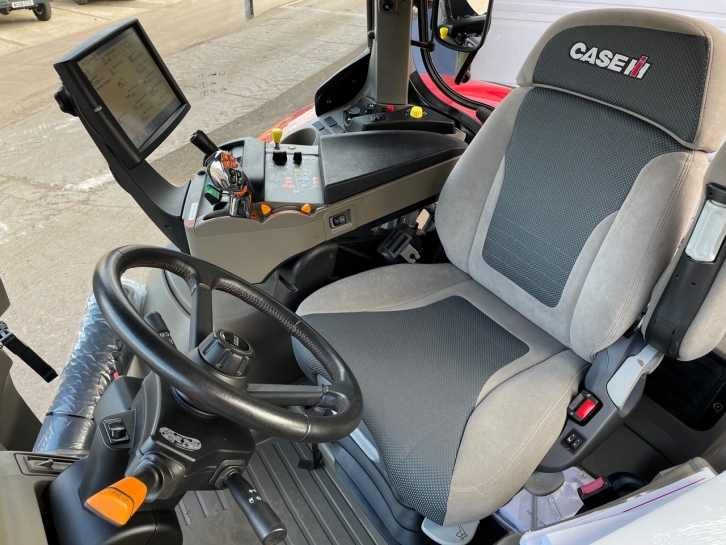 Case CVX 240