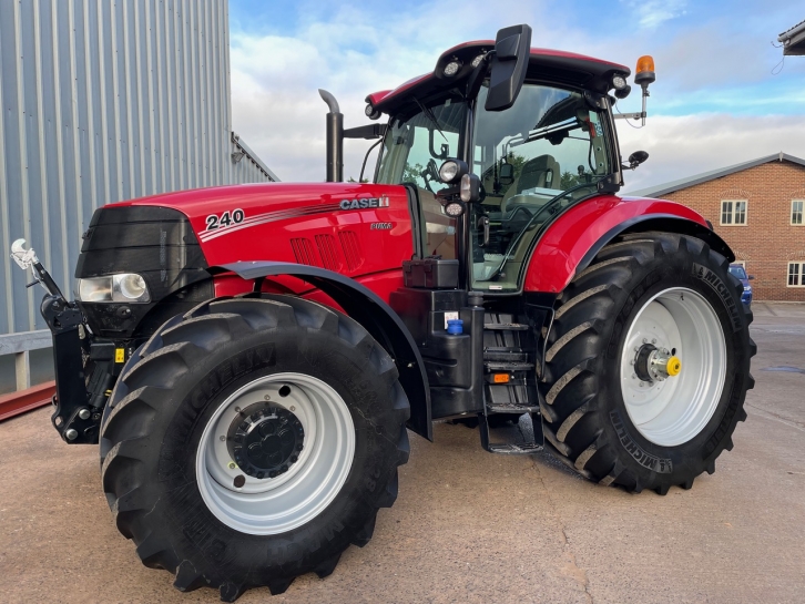 Case CVX 240