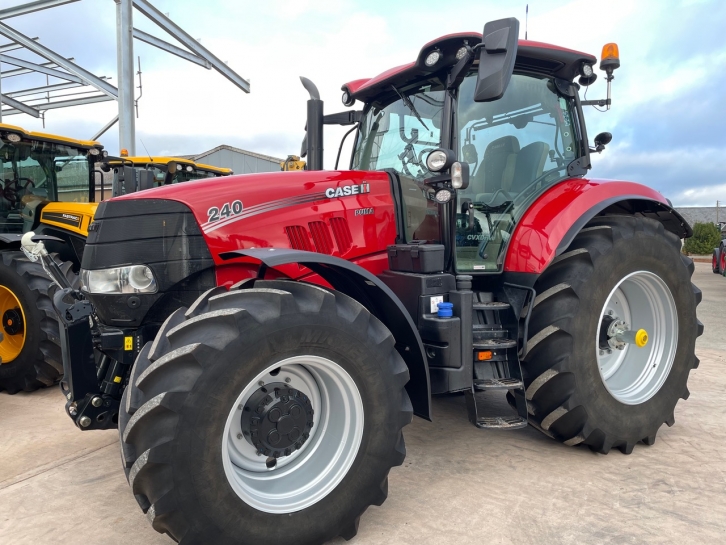 Case CVX 240