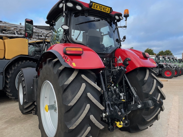 Case CVX 240