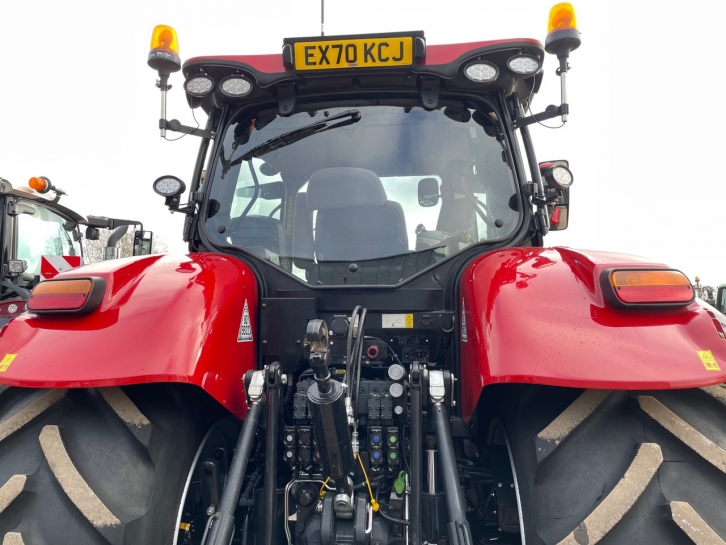 Case CVX 240