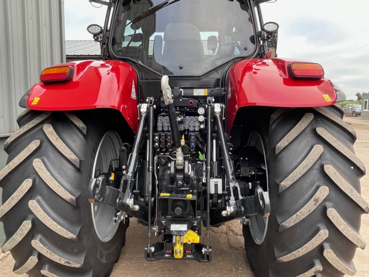 Case CVX 240