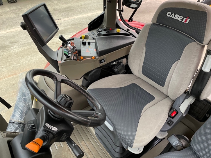Case CVX 240