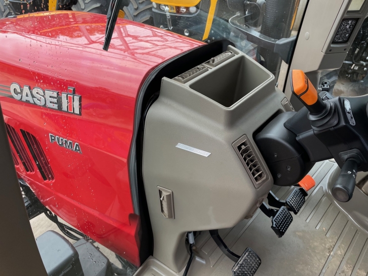 Case CVX 240