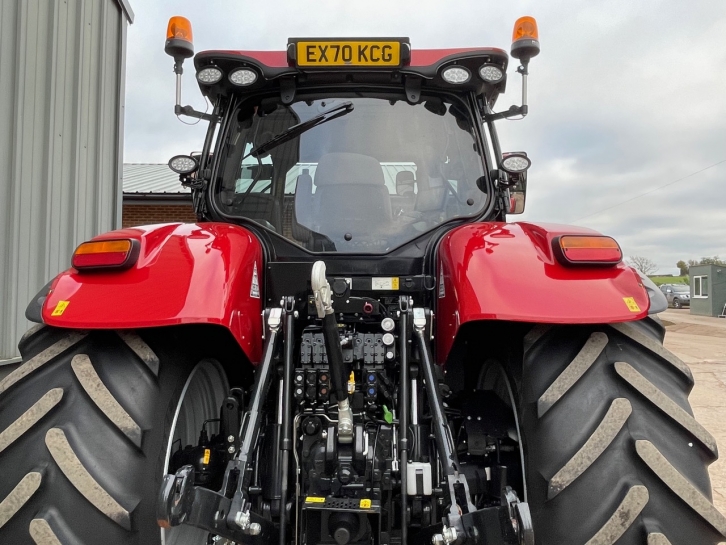 Case CVX 240