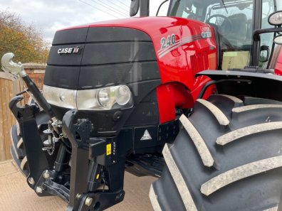 Case CVX 240