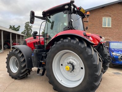 Case CVX 240
