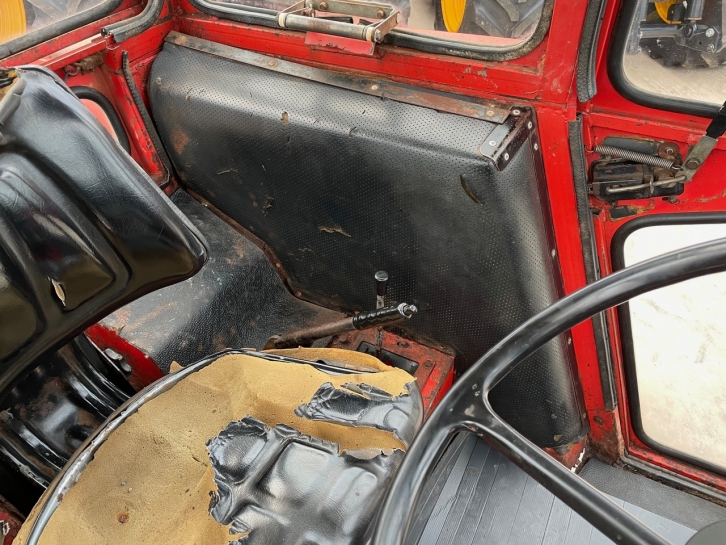 Massey Ferguson 275