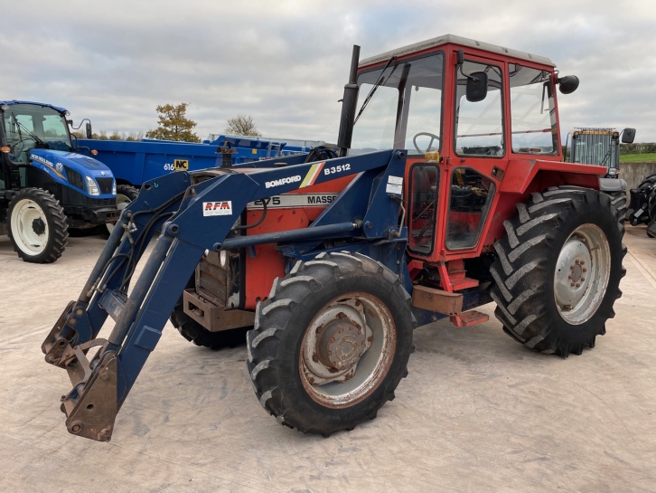Massey Ferguson 275