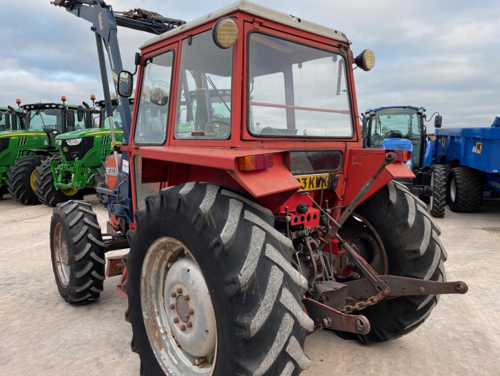 Massey Ferguson 275
