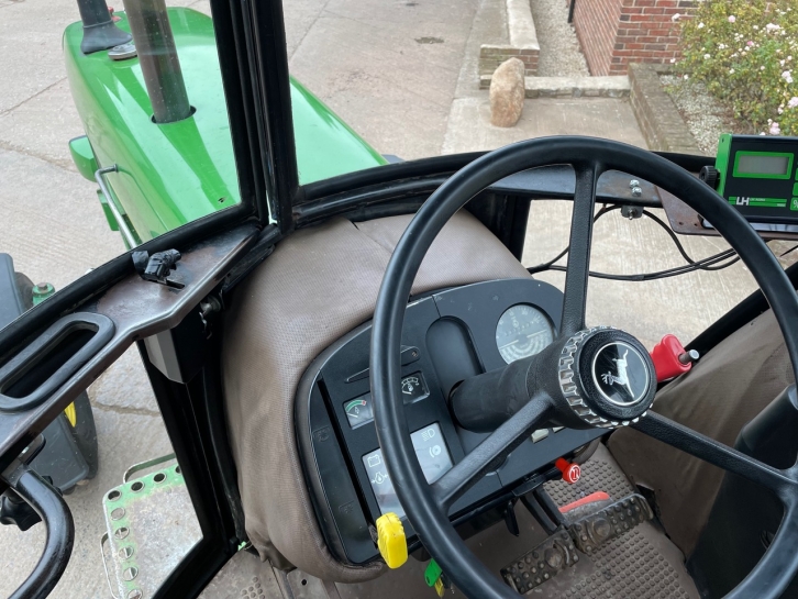 John Deere 3040