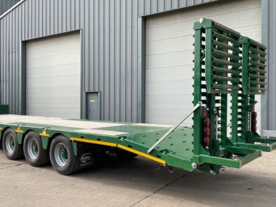 Bailey Tri-axle low loader