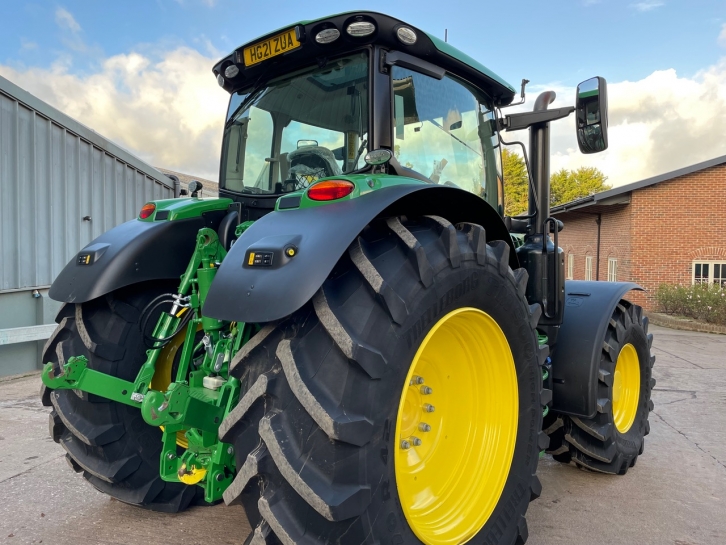 John Deere 6215R Ultimate Edition