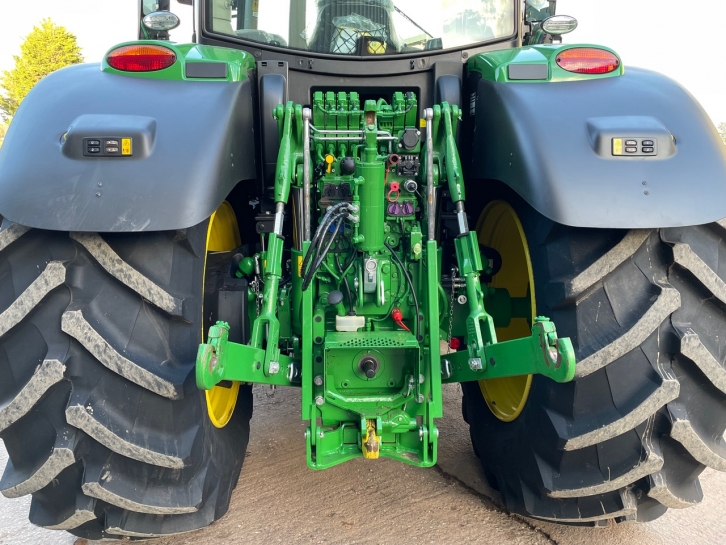 John Deere 6215R Ultimate Edition