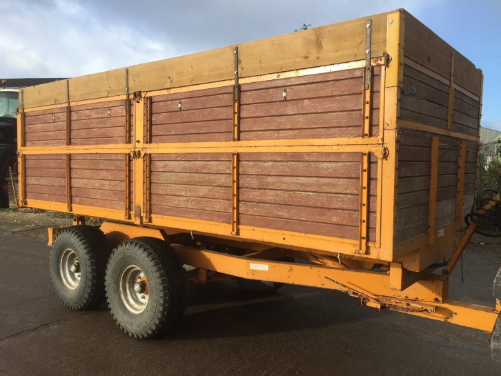 T & F 8 ton trailer