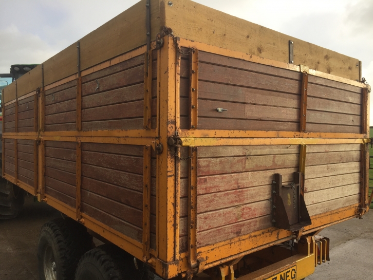 T & F 8 ton trailer