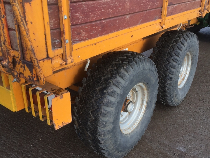 T & F 8 ton trailer