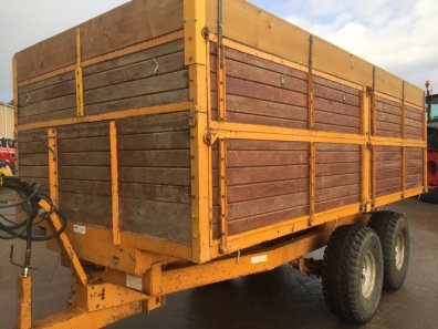 T & F 8 ton trailer