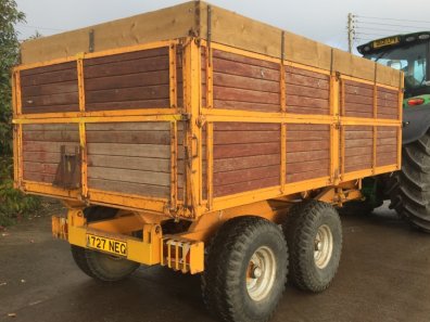T & F 8 ton trailer