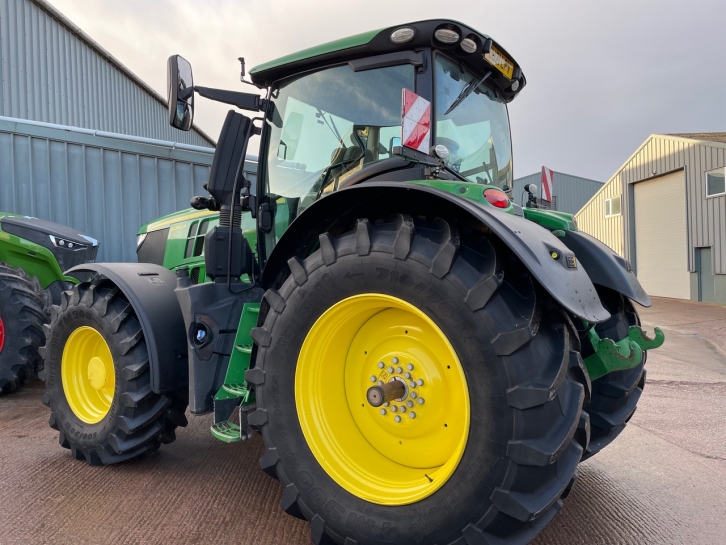 John Deere 6250R Ultimate Edition