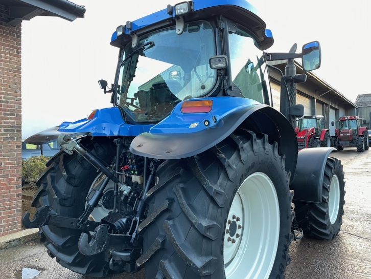 New Holland TSA 135