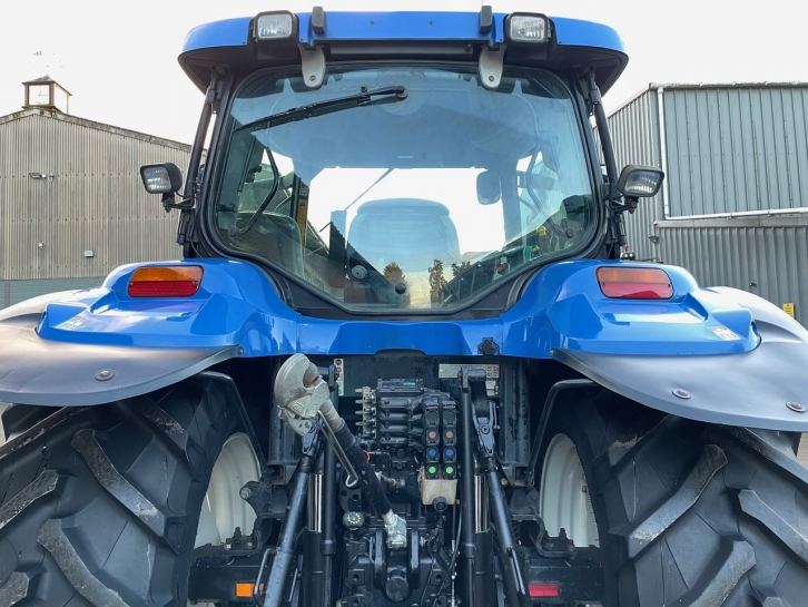 New Holland TSA 135