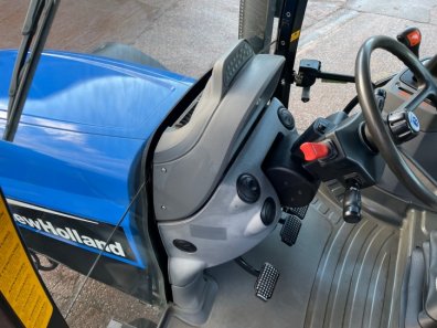 New Holland TSA 135