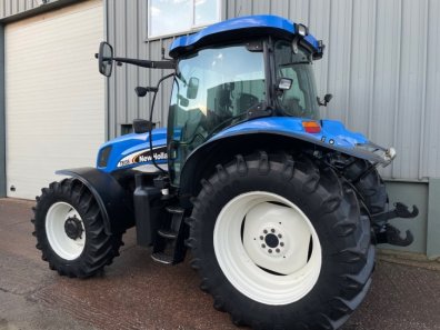 New Holland TSA 135