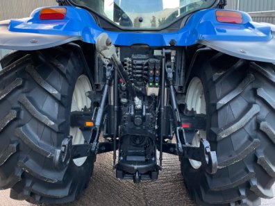 New Holland TSA 135
