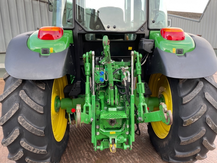 John Deere 6110MC