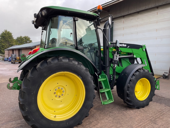 John Deere 6110MC