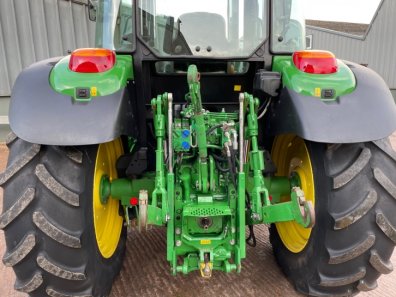 John Deere 6110MC