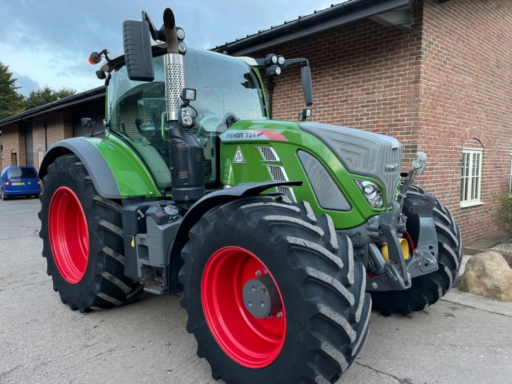 Fendt 724 Profi-Plus