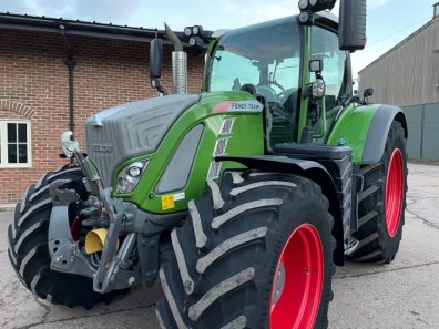 Fendt 724 Profi-Plus