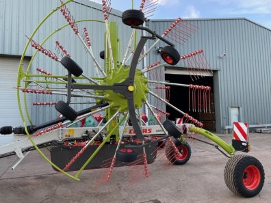 Claas Liner 2900 twin rotor rake