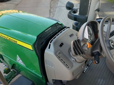 John Deere 6215R Ultimate Edition