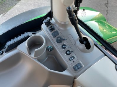 John Deere 6215R Ultimate Edition