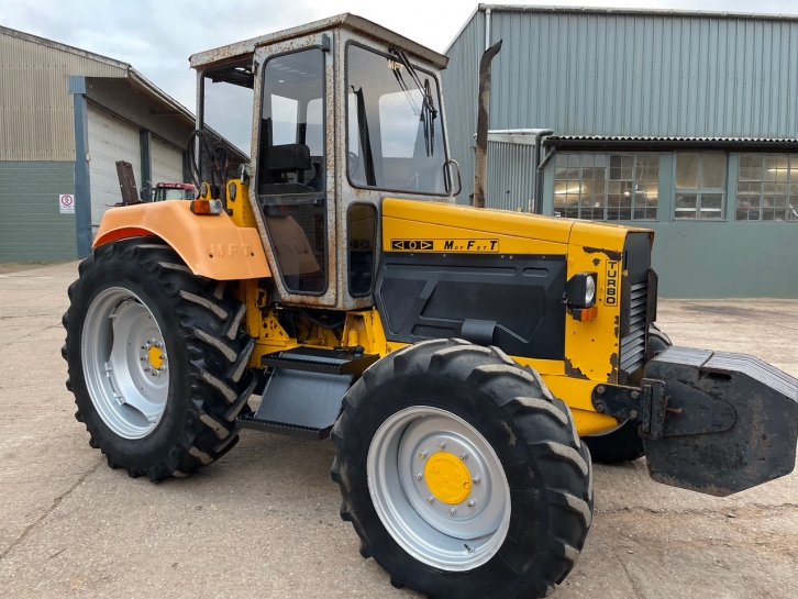 Moffett 390T