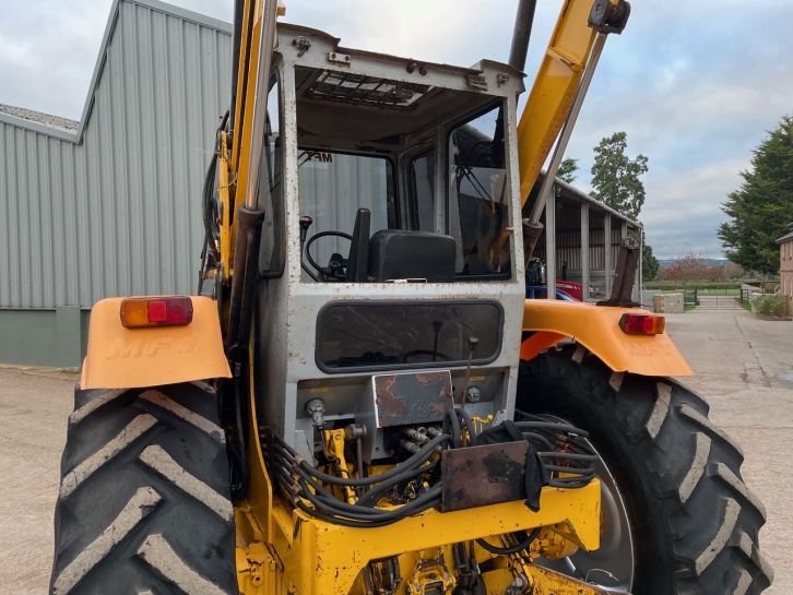 Moffett 390T