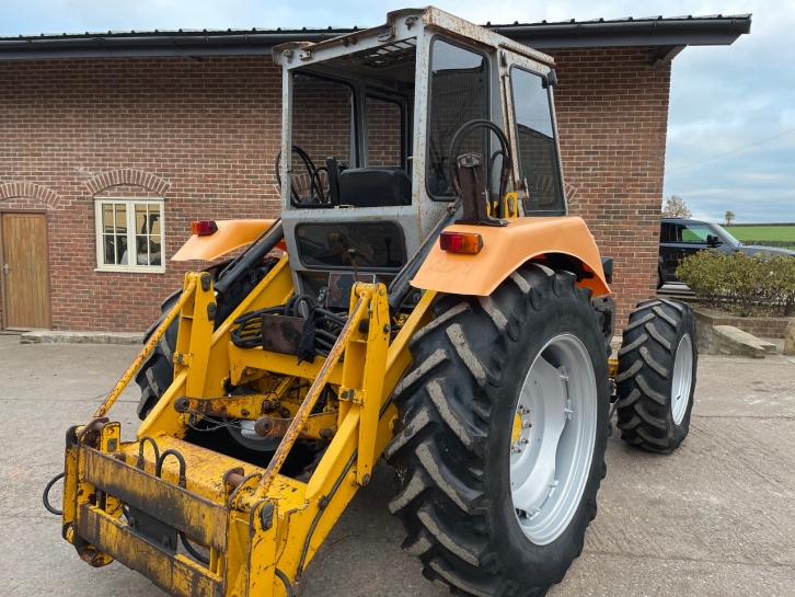 Moffett 390T