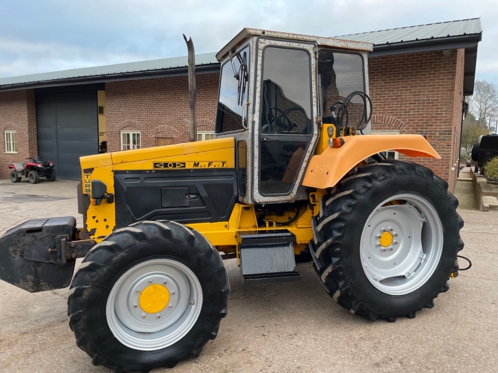 Moffett 390T