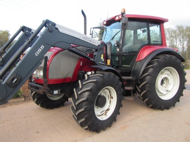 Valtra XM 130