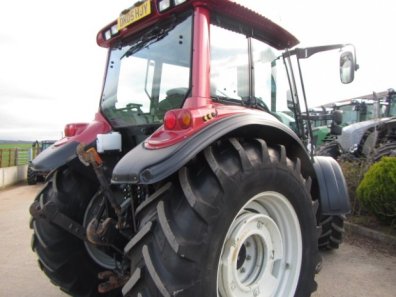 Valtra XM 130