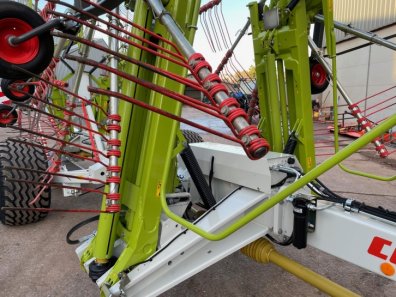 Claas liner 3600 4 rotor rake